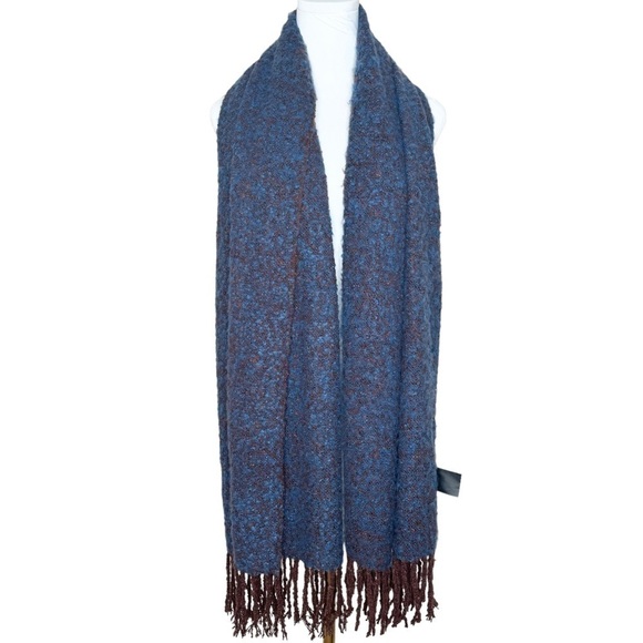 La Fiorentina Oversized Soft Scarf - Picture 2 of 8